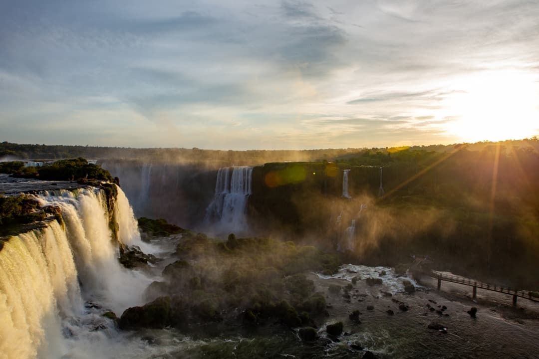 Pôr do Sol nas Cataratas
